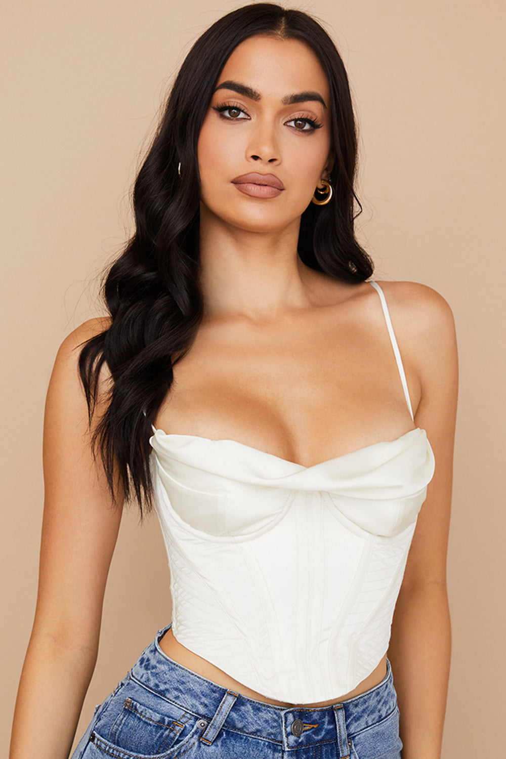 Corset drapé en satin ivoire