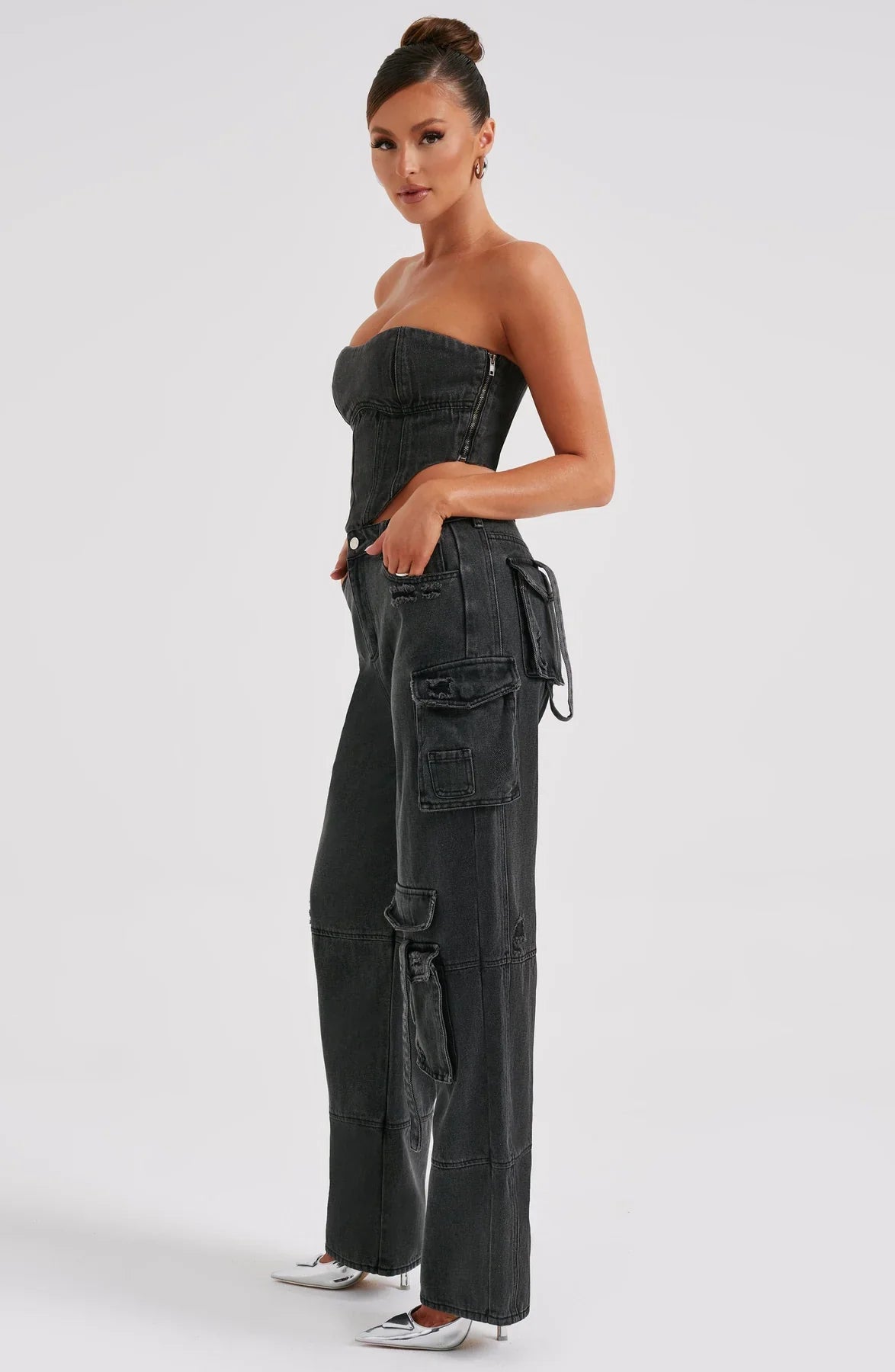 Ensemble corset en jean et pantalon cargo
