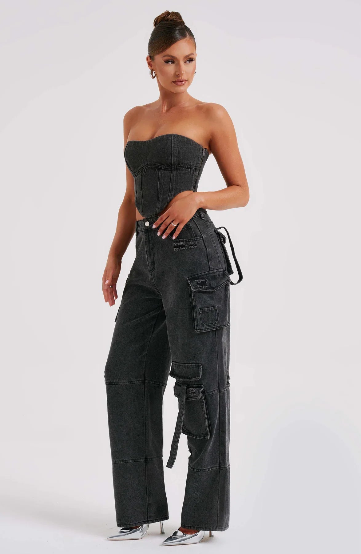 Ensemble corset en jean et pantalon cargo