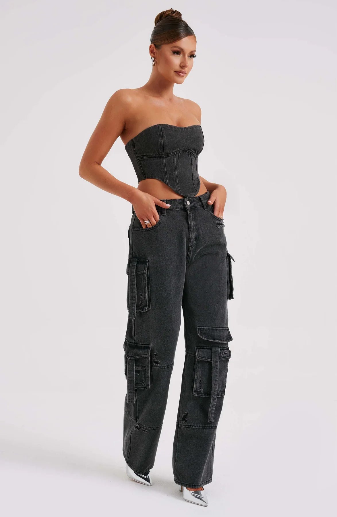 Ensemble corset en jean et pantalon cargo