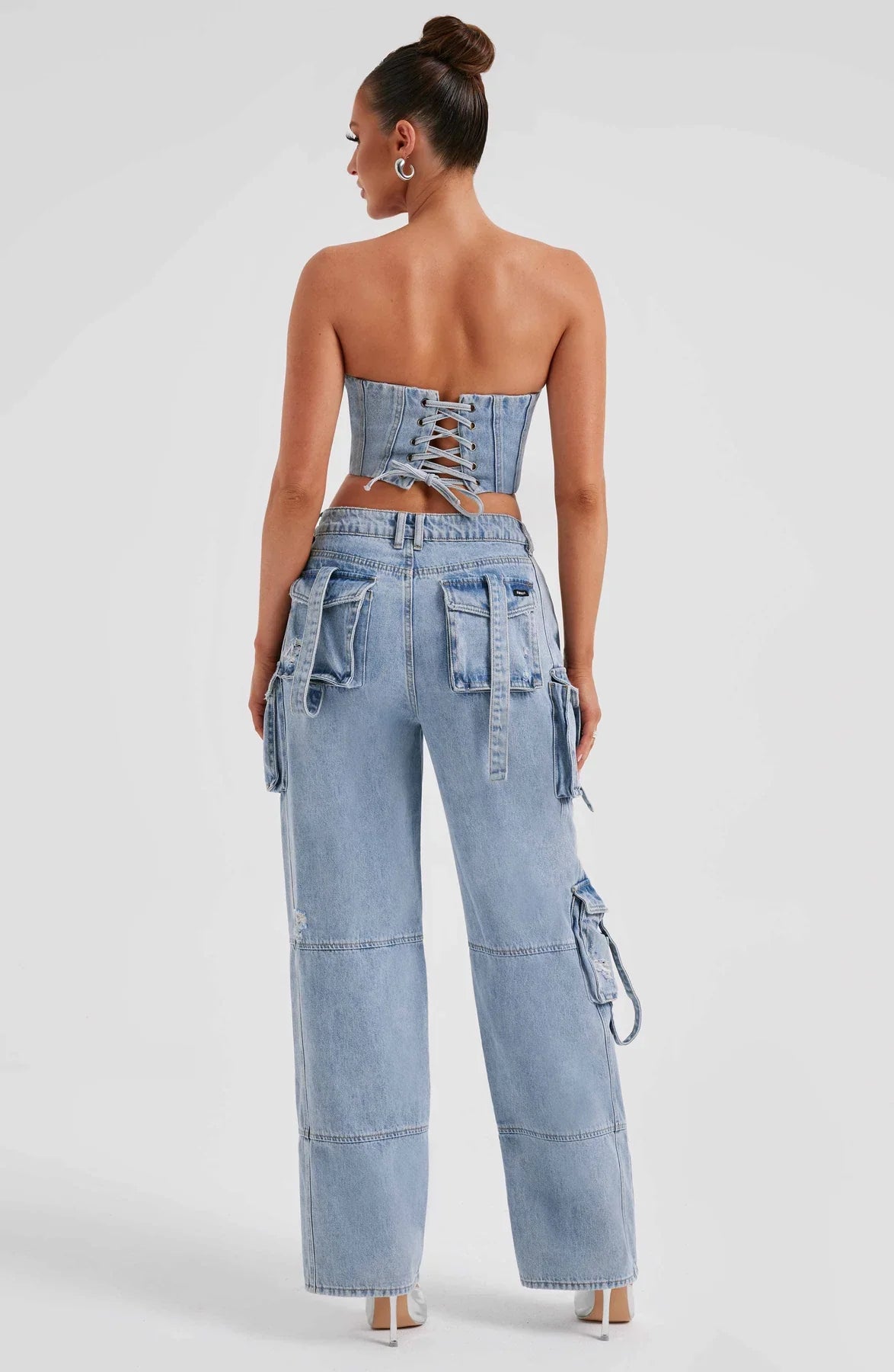 Ensemble corset en jean et pantalon cargo