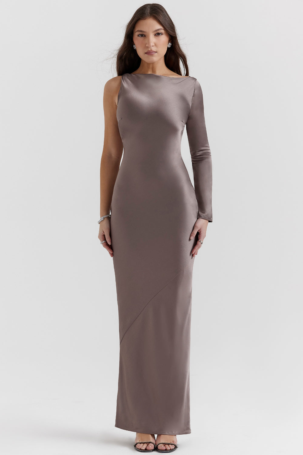 Robe longue fumée avec une manche