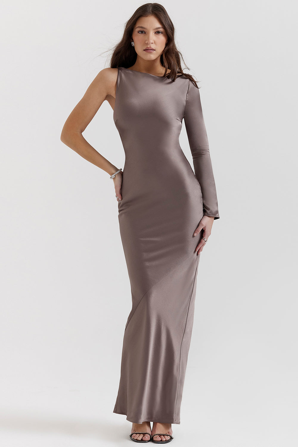 Robe longue fumée avec une manche
