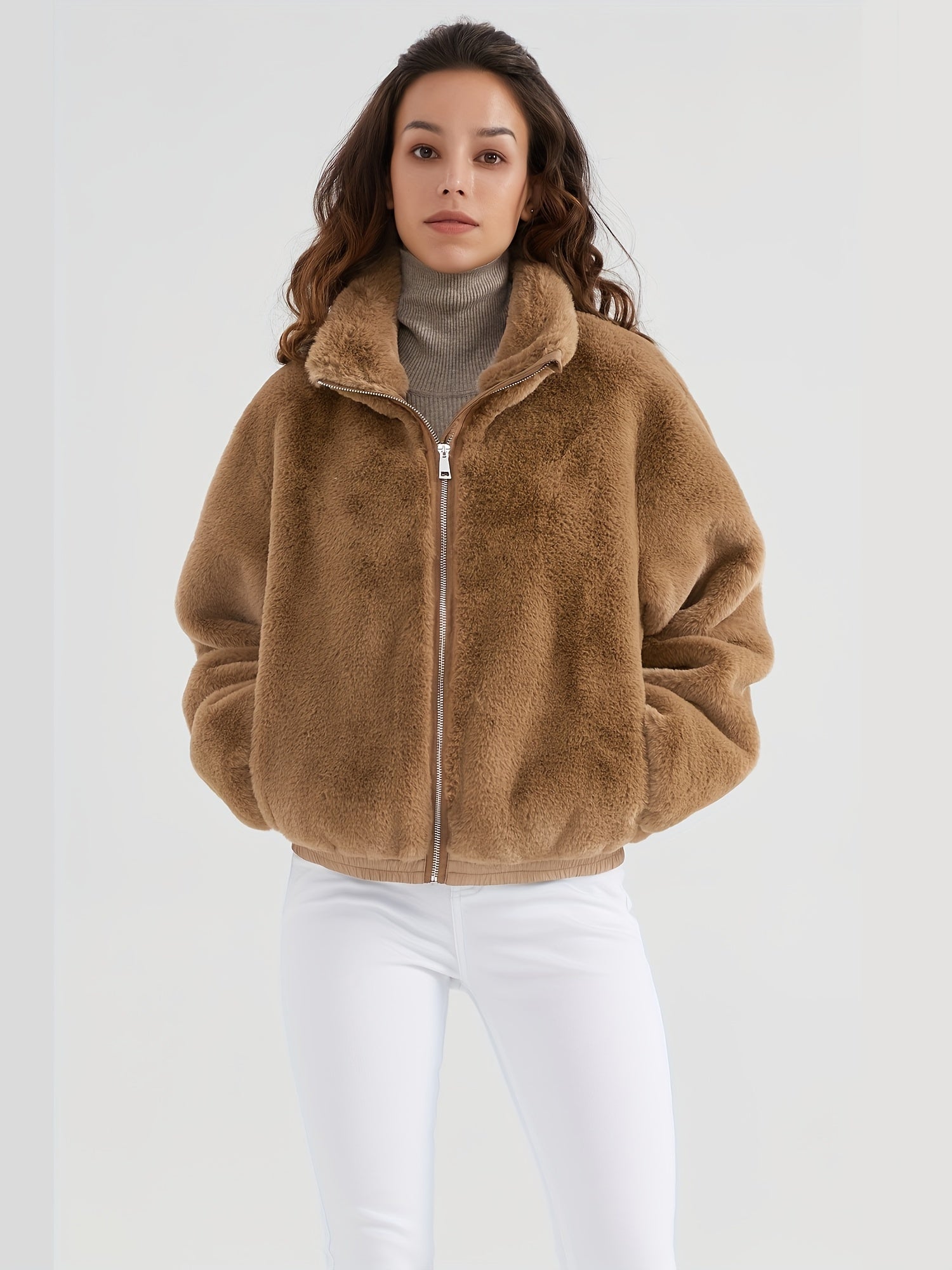 Veste en fausse fourrure à col montant