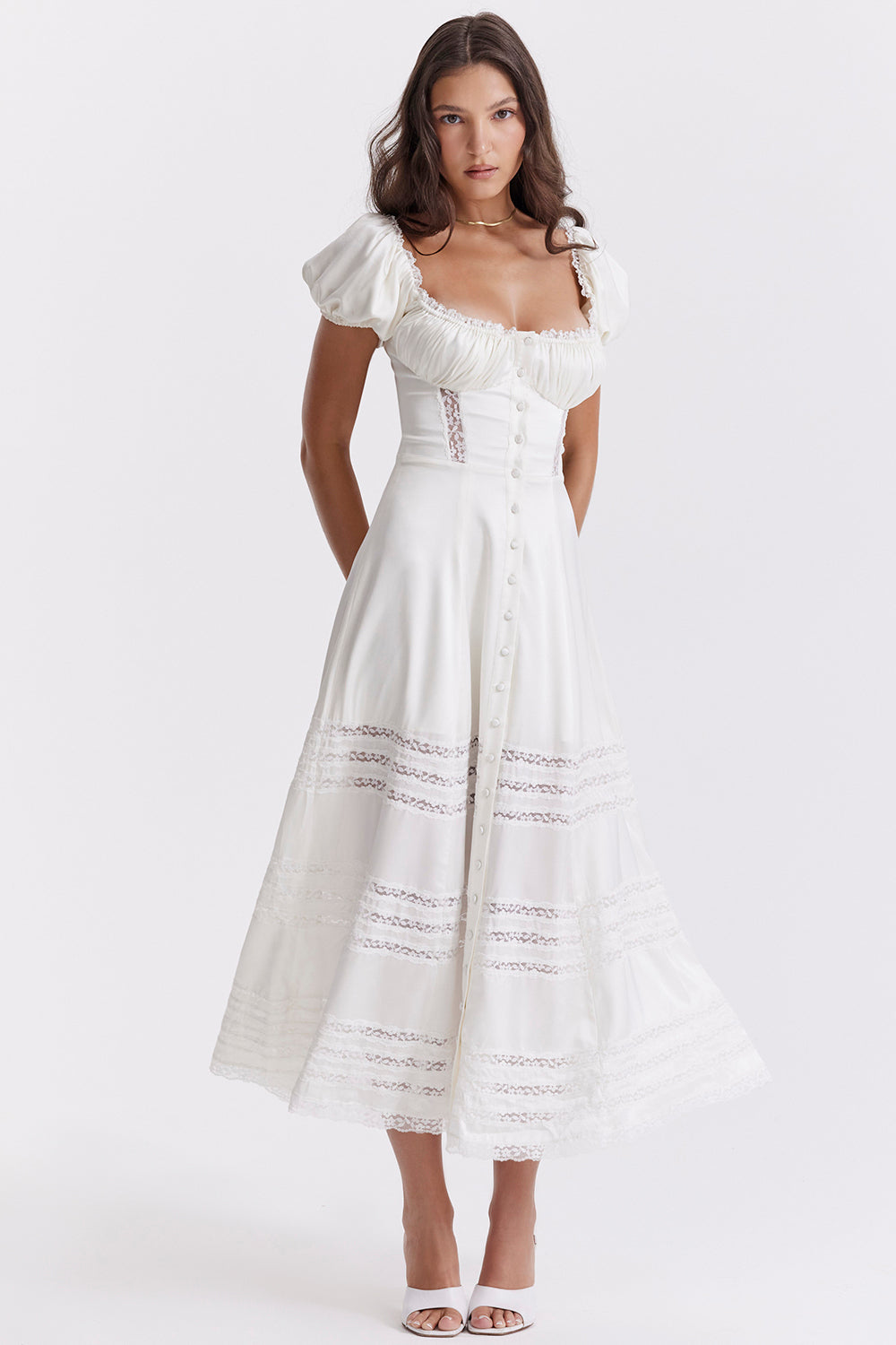 Robe de couleur ivoire en soie véritable avec manches bouffantes