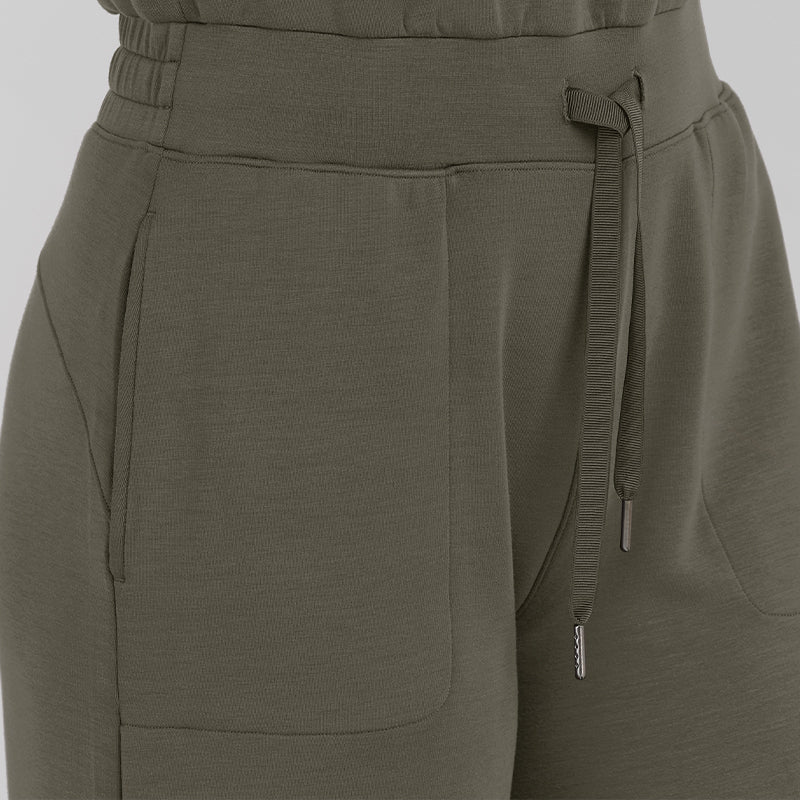 Combinaison élégante et confortable