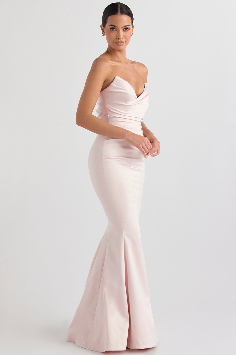 Robe bustier en satin champignon