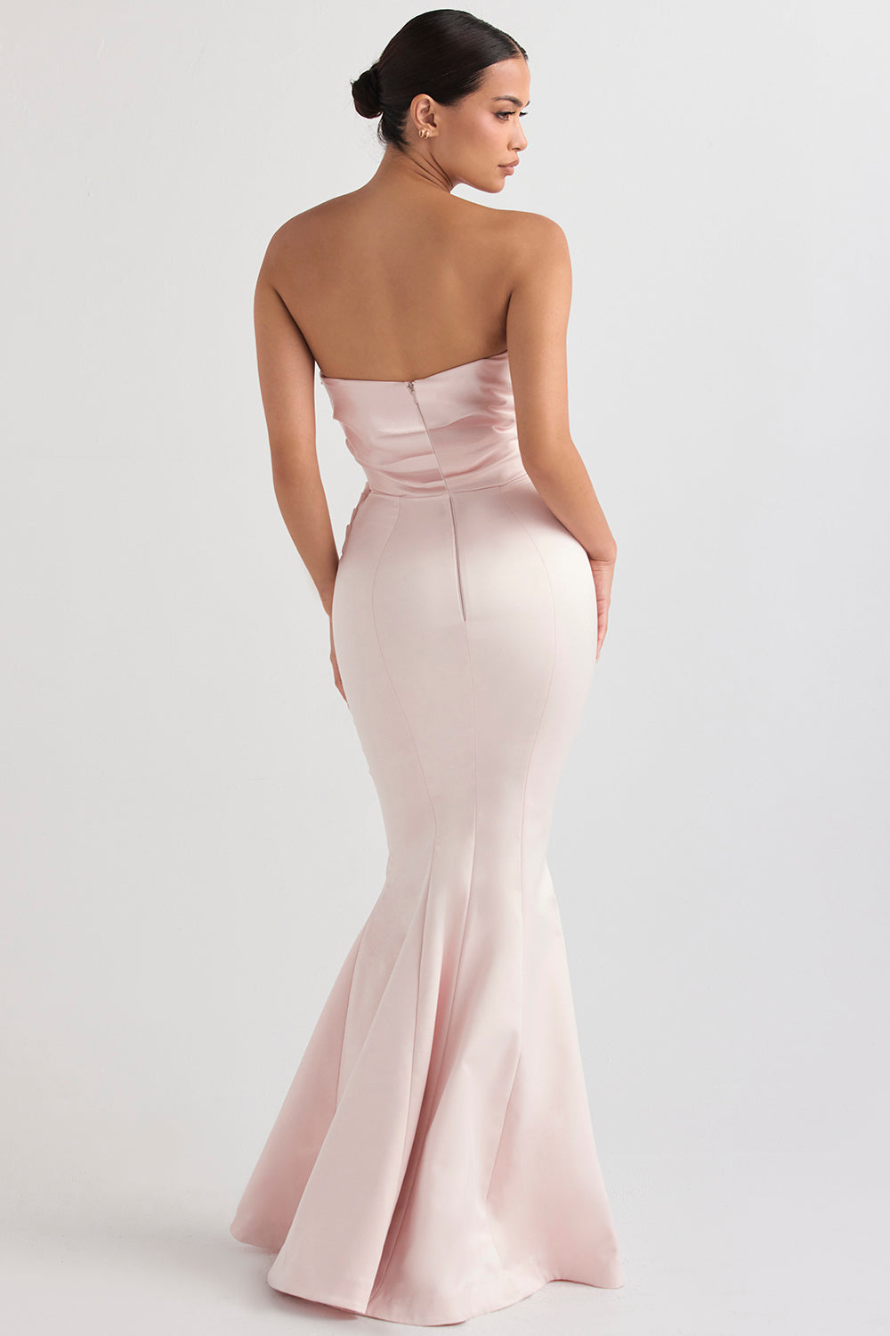 Robe bustier en satin champignon
