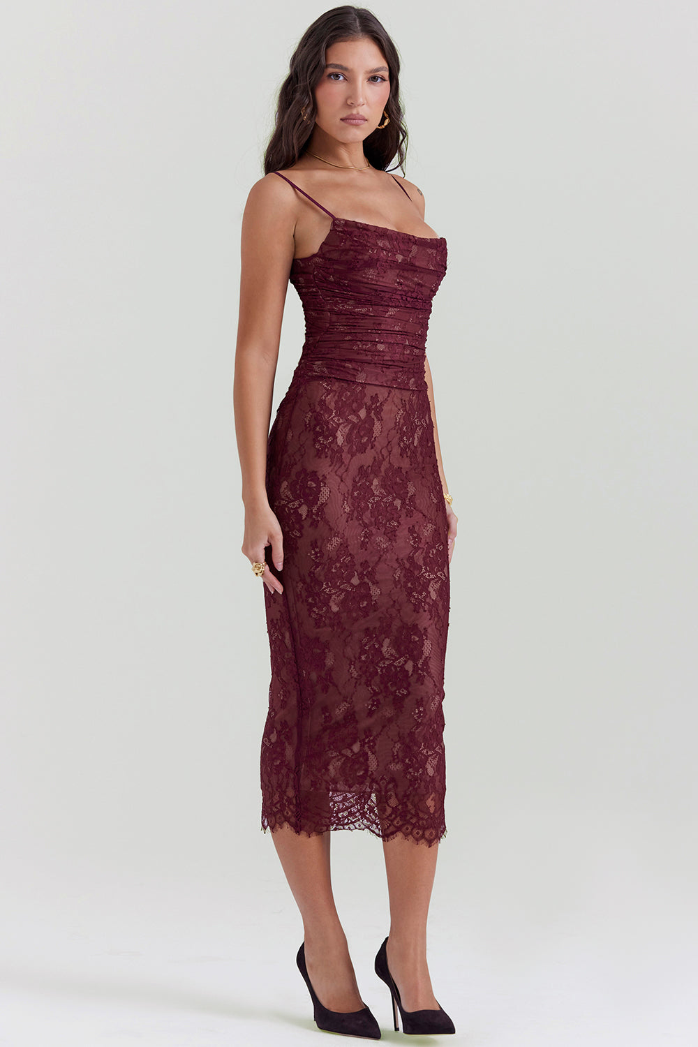Robe midi en dentelle rouge bordeaux