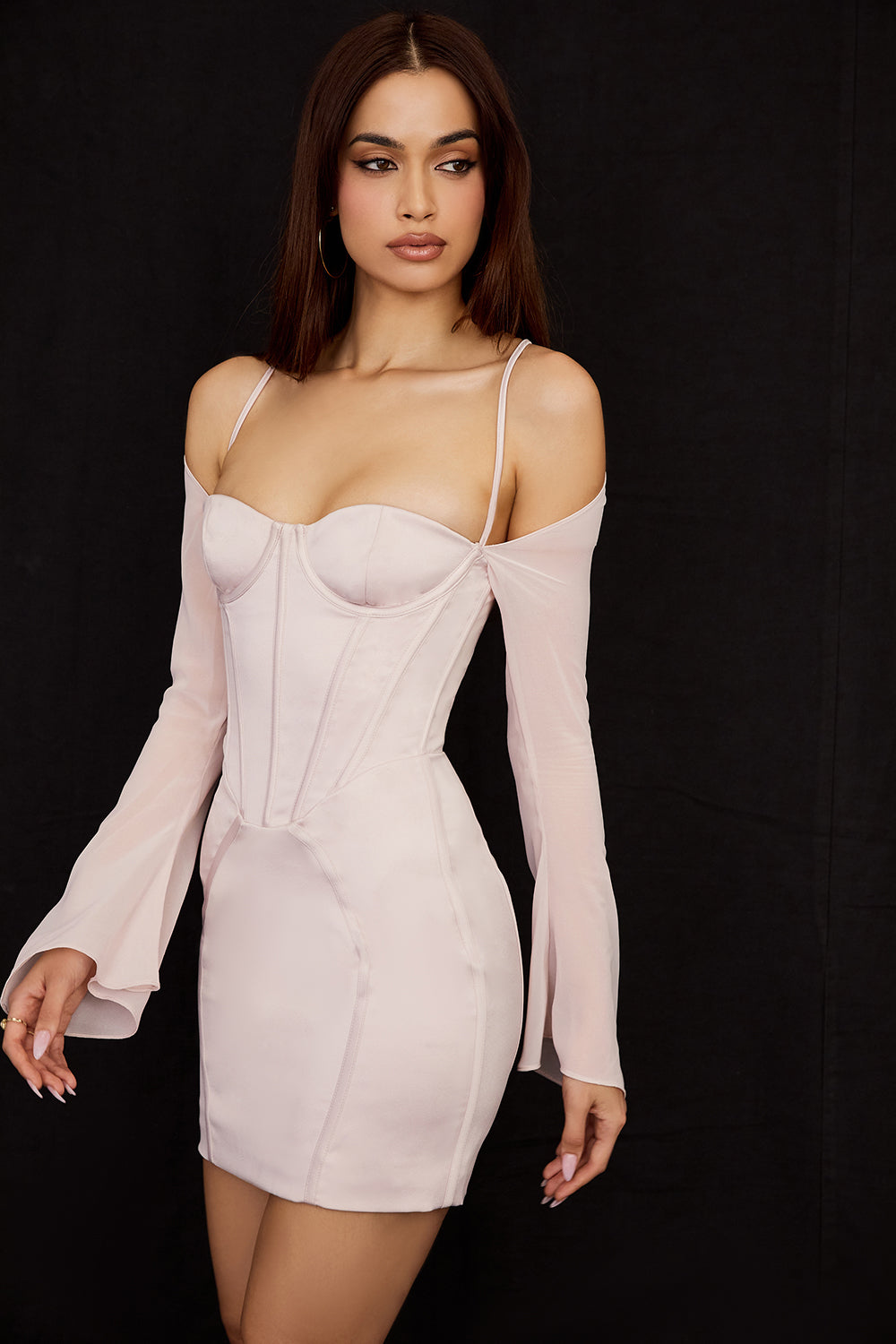 Mini-robe corset en satin cristal