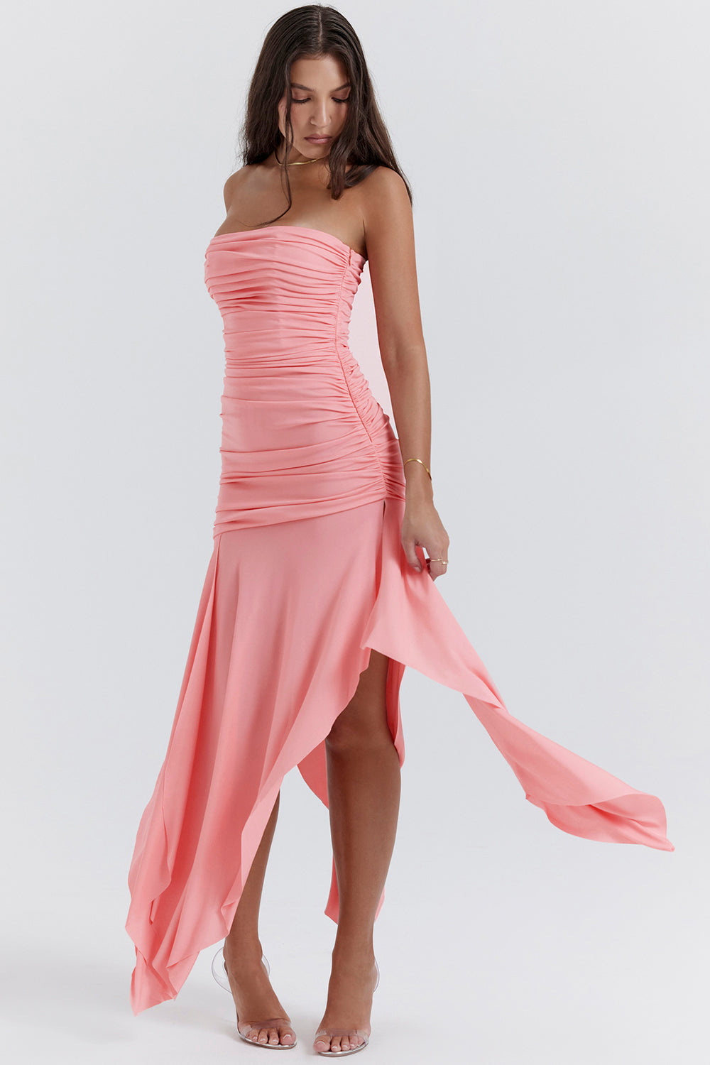 Robe asymétrique à plis abricot