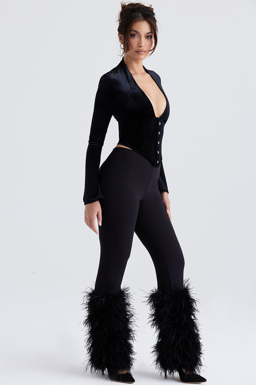 Corset en velours noir avec pantalon court