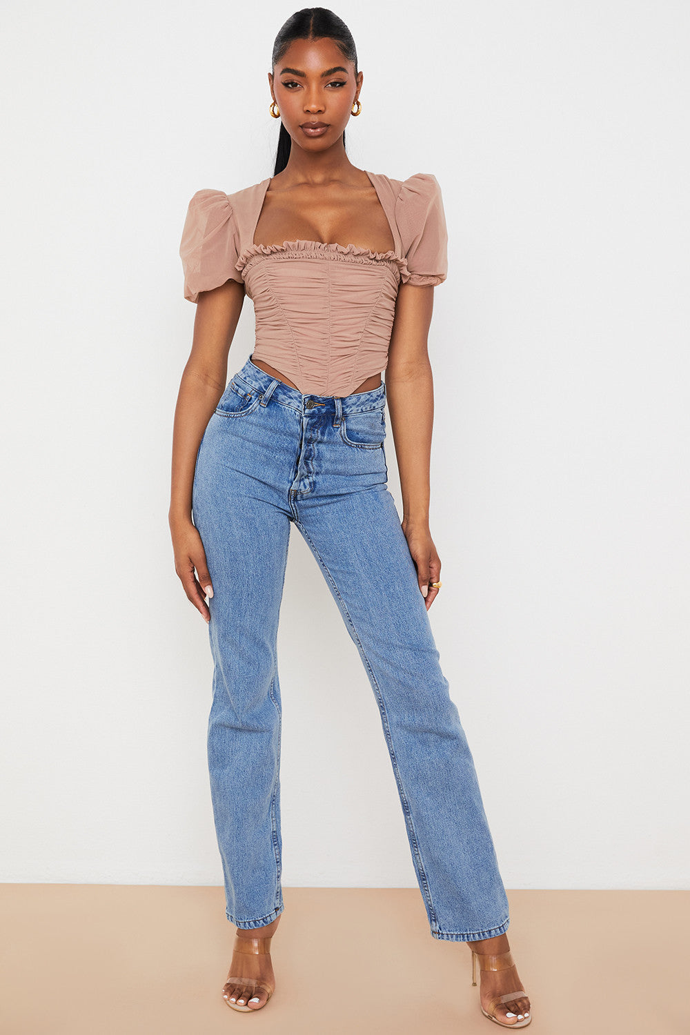 Corset en maille marron avec manches bouffantes et plis