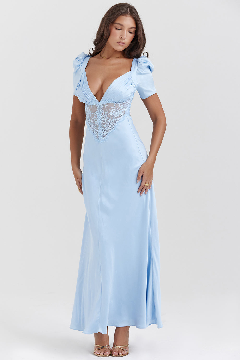 Robe en pure soie et dentelle