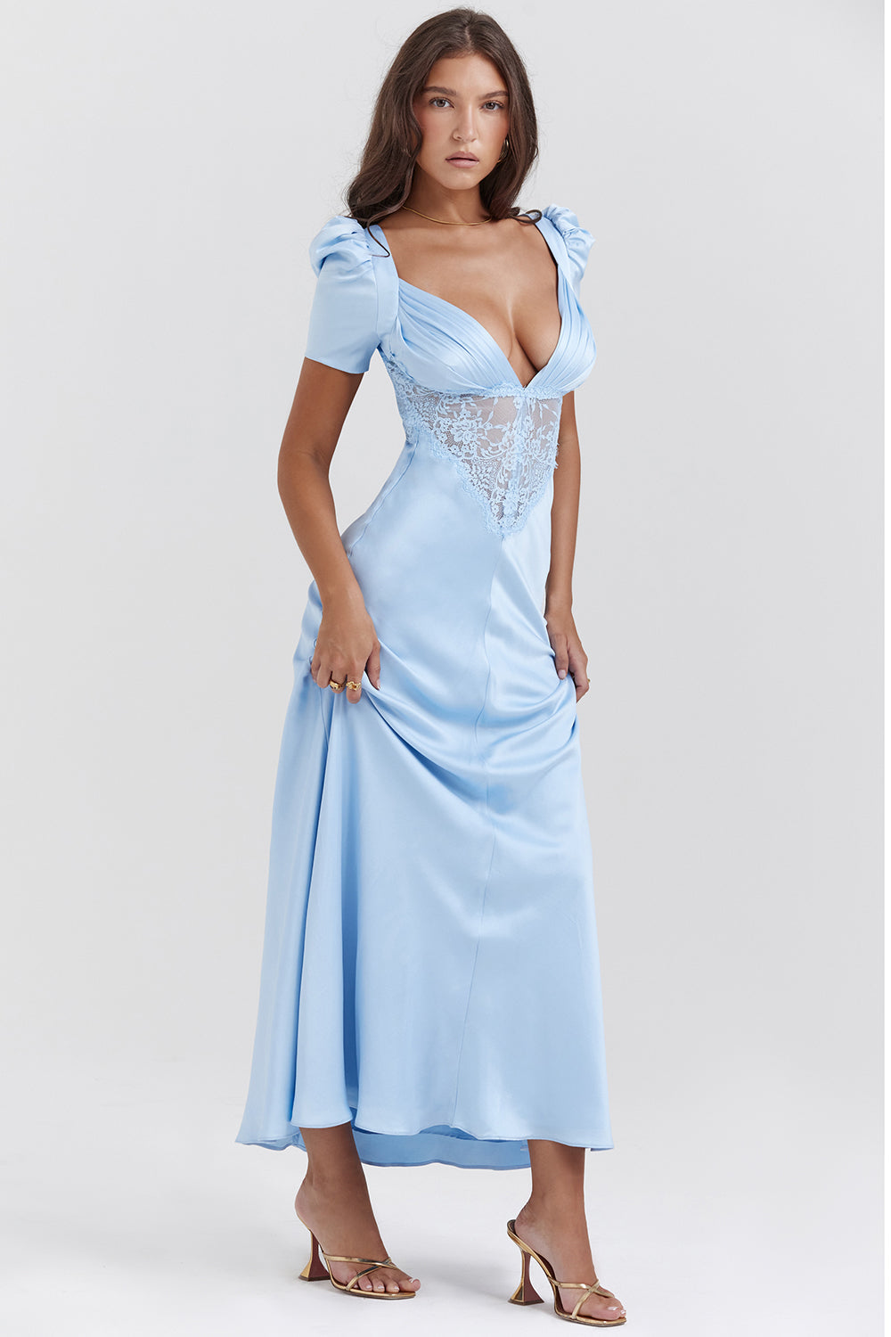 Robe en pure soie et dentelle