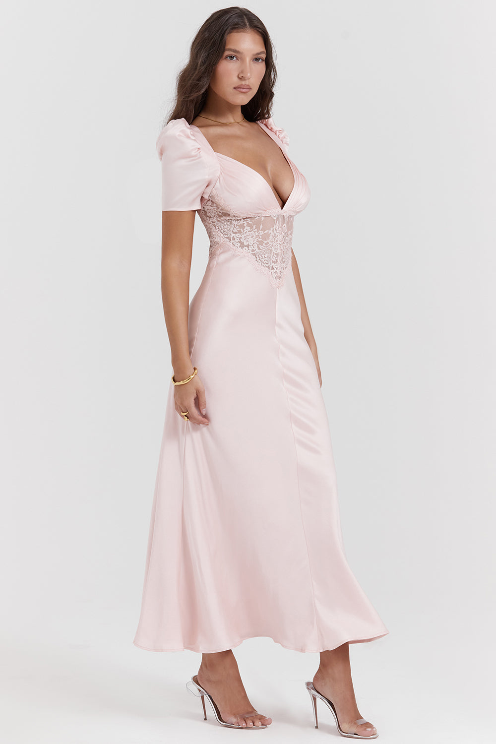 Robe en pure soie et dentelle