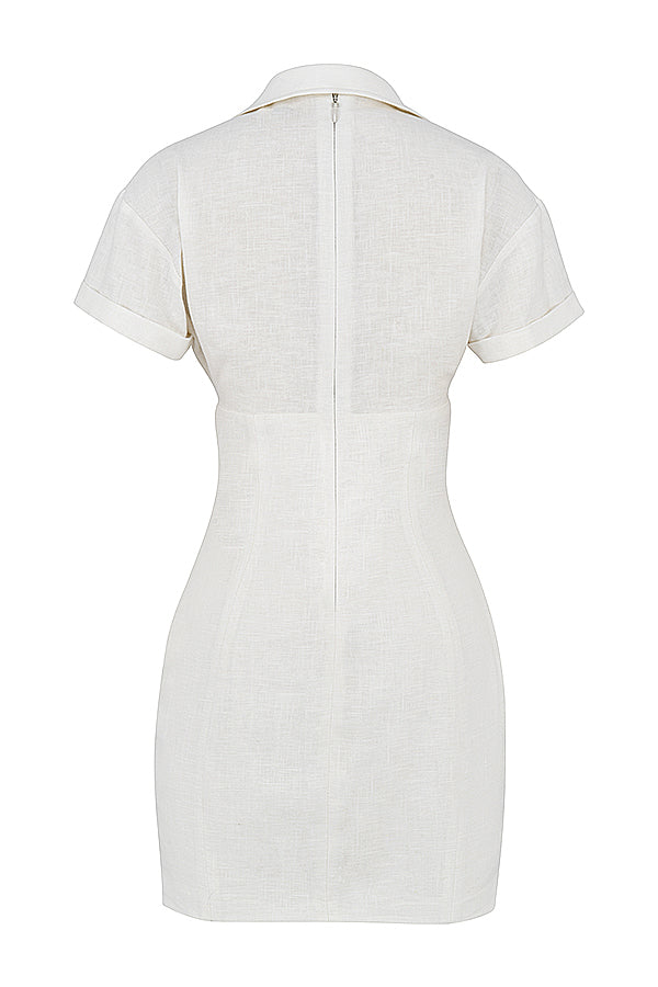Robe chemise mini blanche avec devant torsadé et découpe