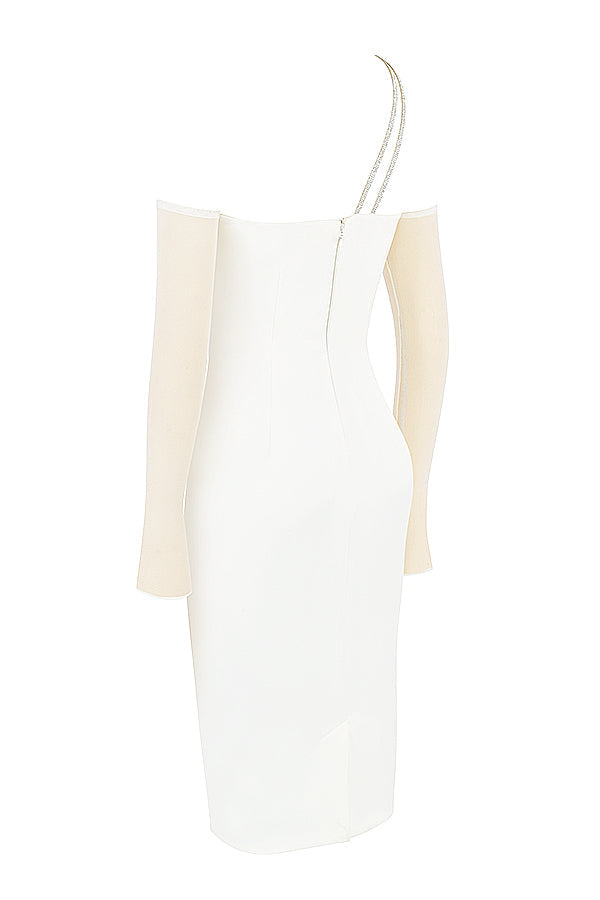 Robe midi en satin ivoire avec découpe
