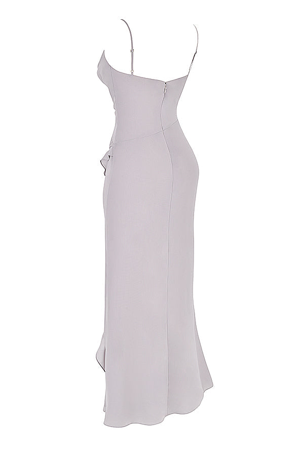 Corset sous la poitrine en satin gris avec robe longue fluide