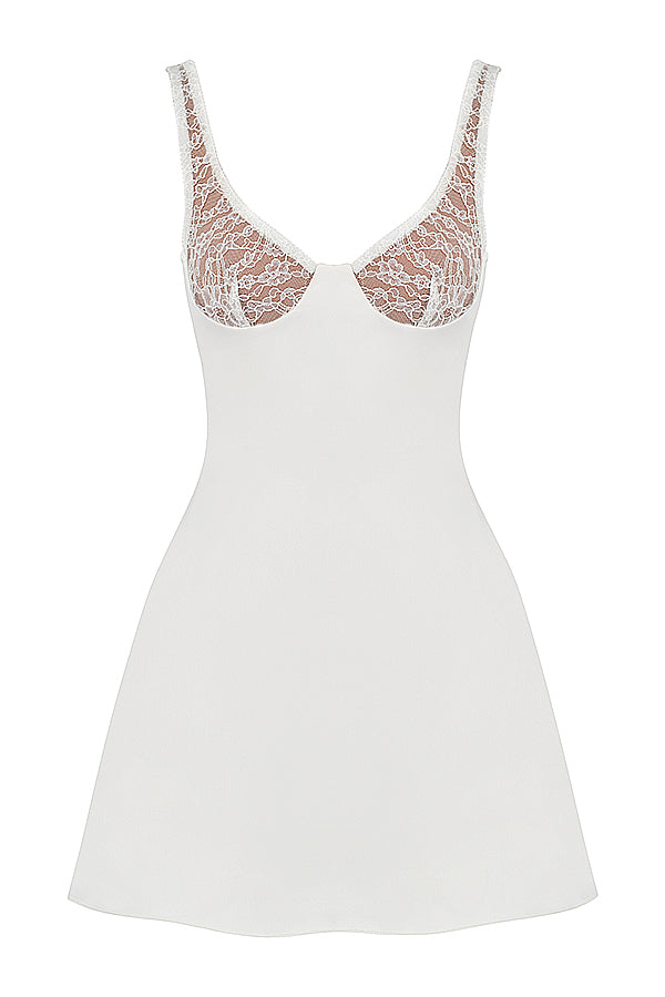 Mini-robe en satin et dentelle ivoire