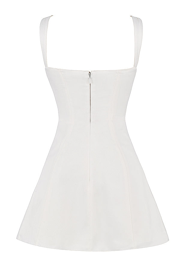 Mini-robe en satin et dentelle