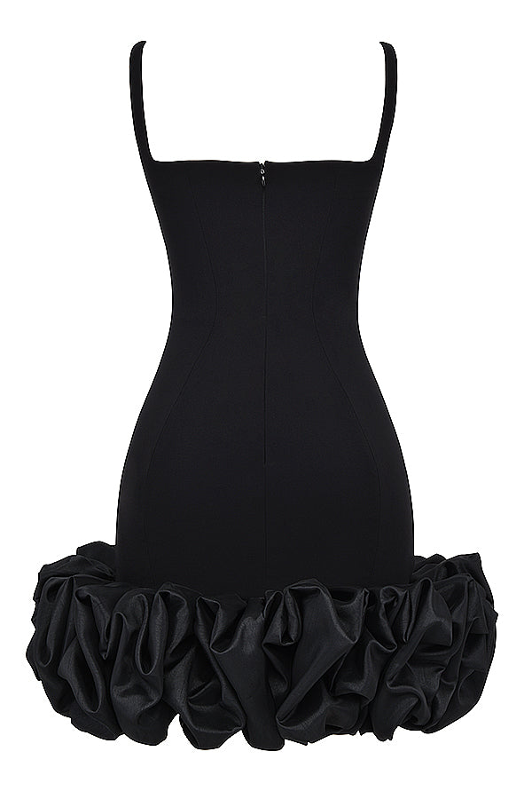 Robe avec volants dans le bas