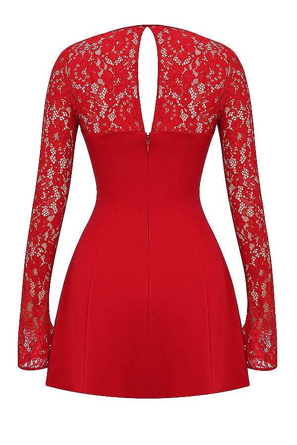 Mini robe en satin et dentelle rouge rose