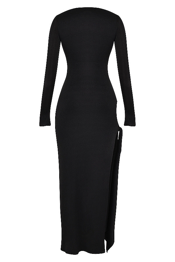 Robe longue noire découpée