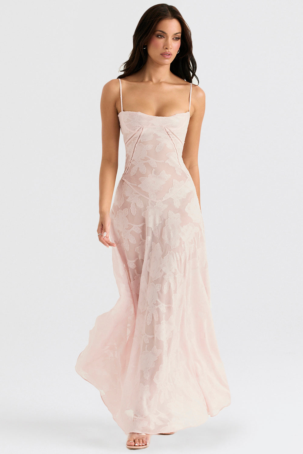 Robe longue vintage de couleur cràme avec dos en dentelle