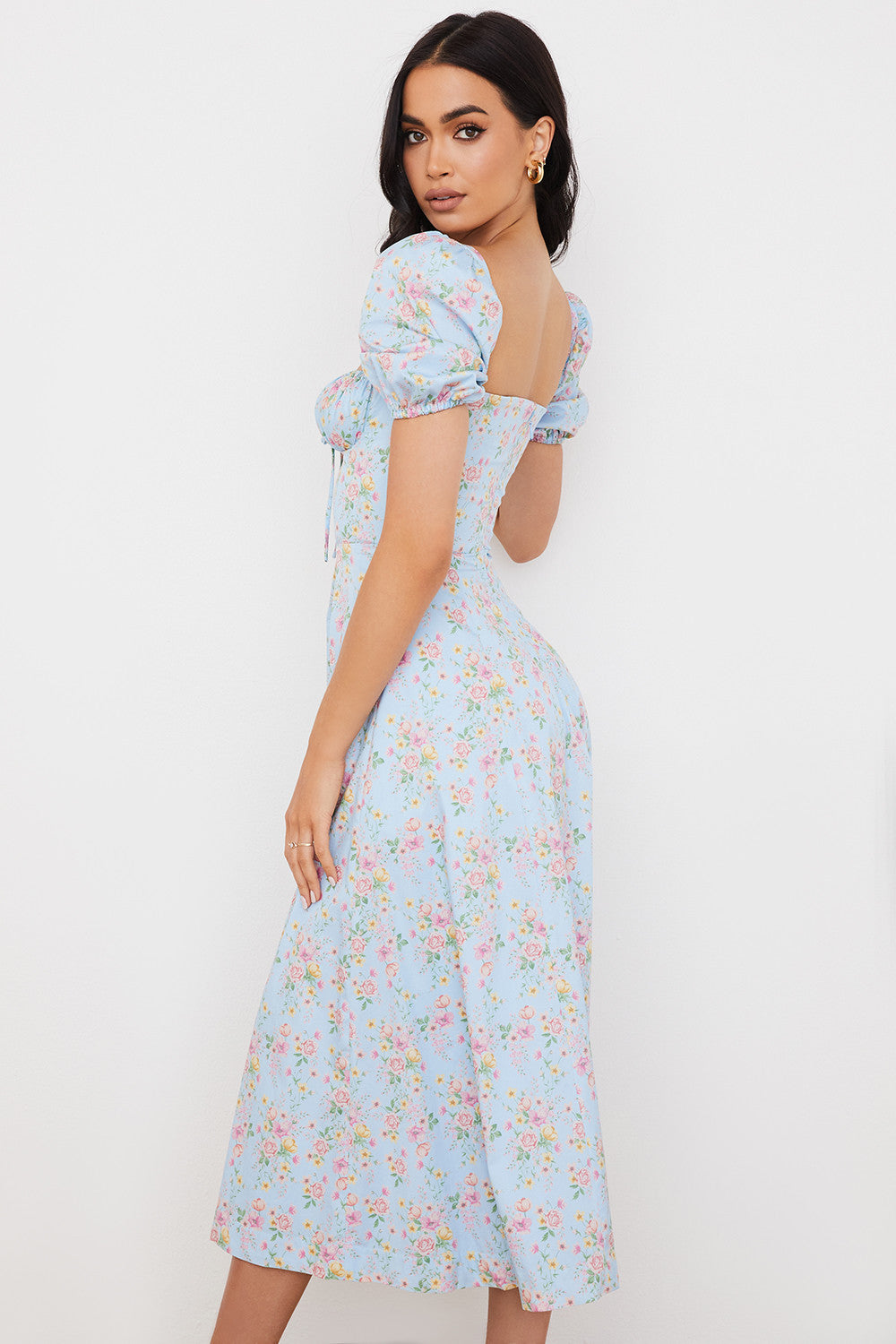 Robe d'été midi à manches bouffantes fleuries
