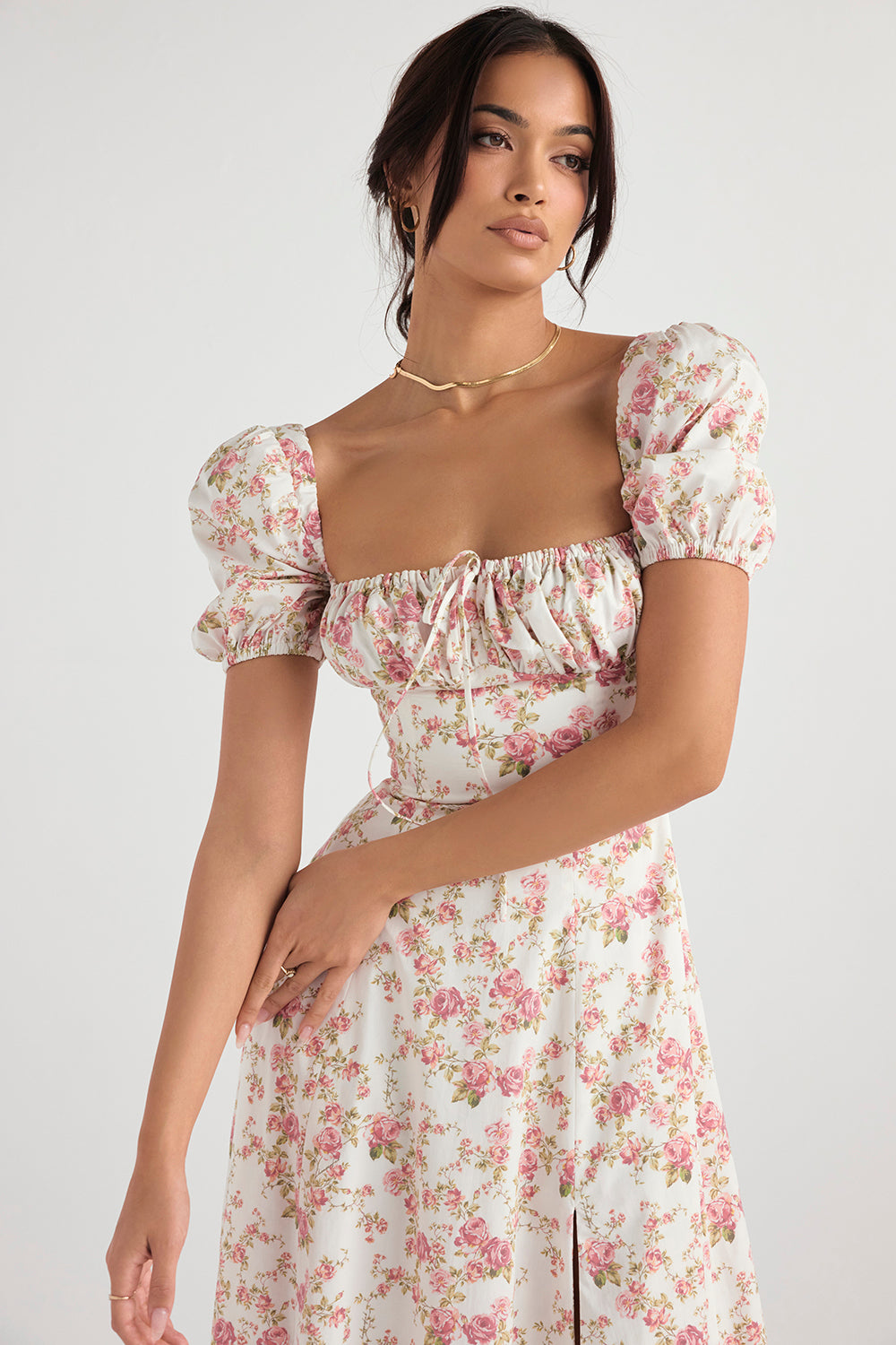 Robe d'été midi à manches bouffantes fleuries