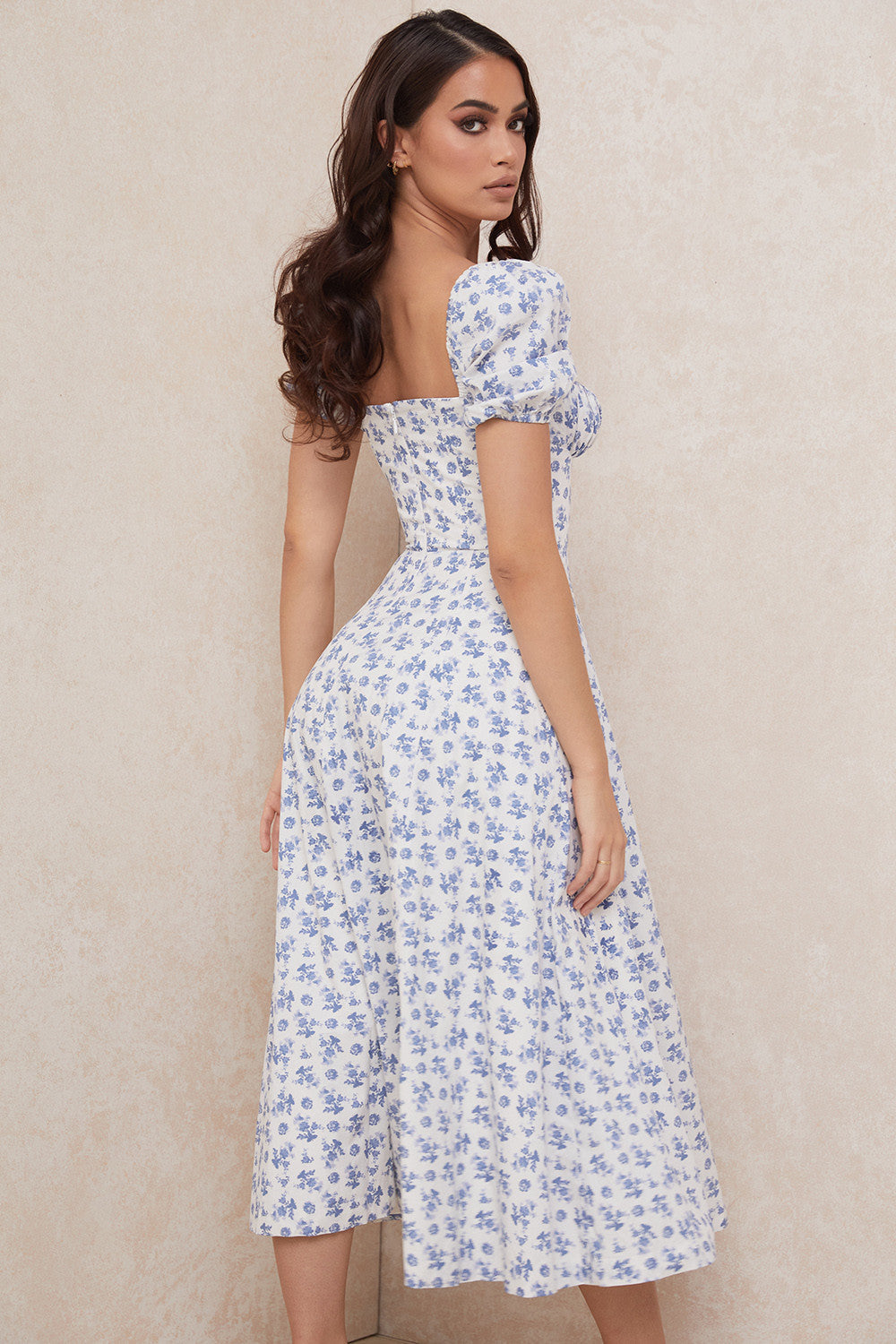 Robe d'été midi à manches bouffantes fleuries