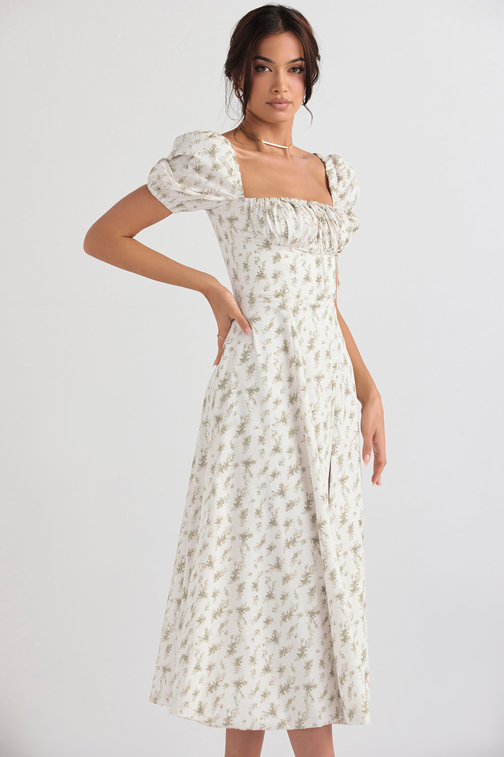 Robe d'été midi à manches bouffantes fleuries