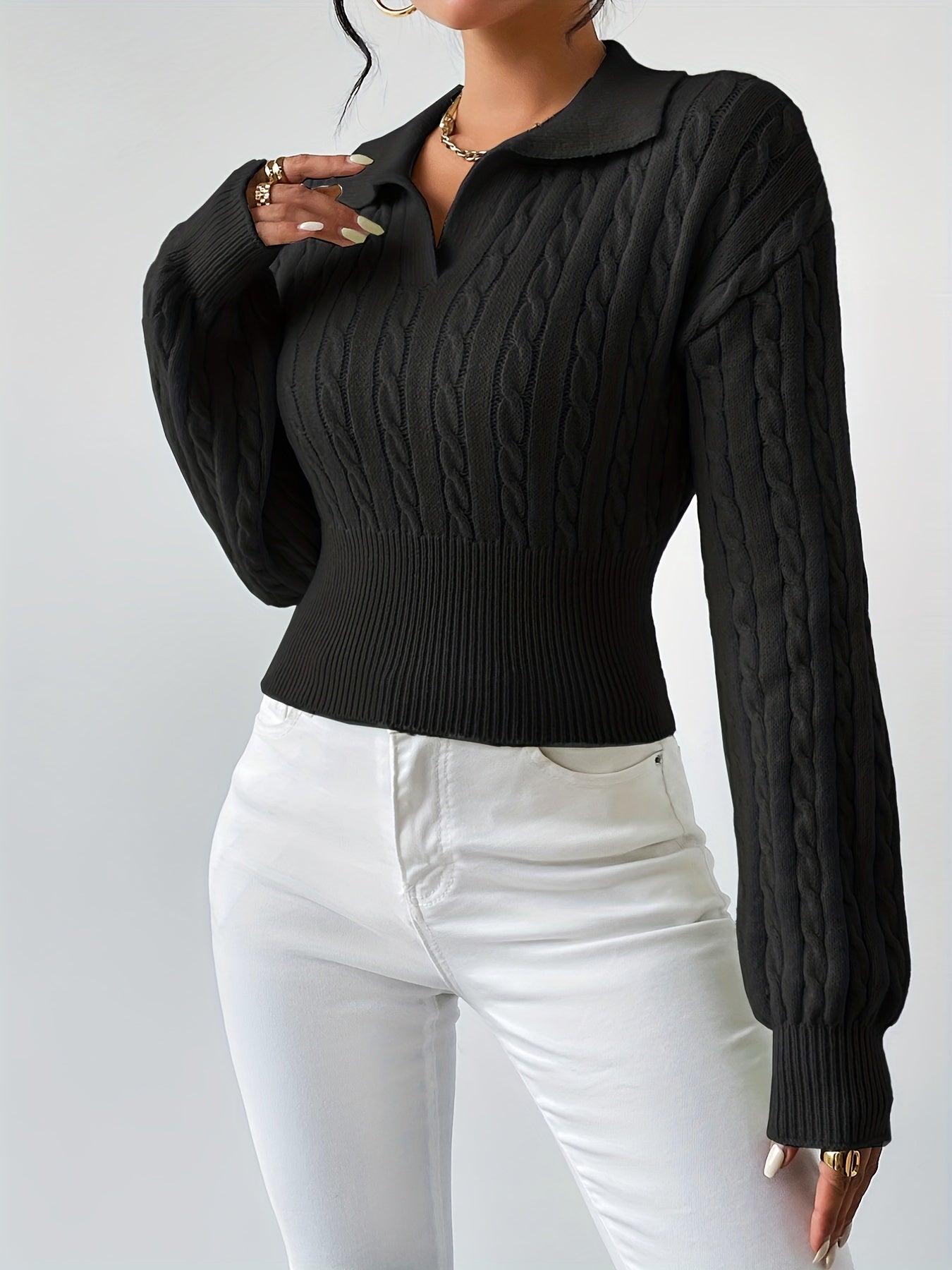 Pull en maille à col V structuré torsadé