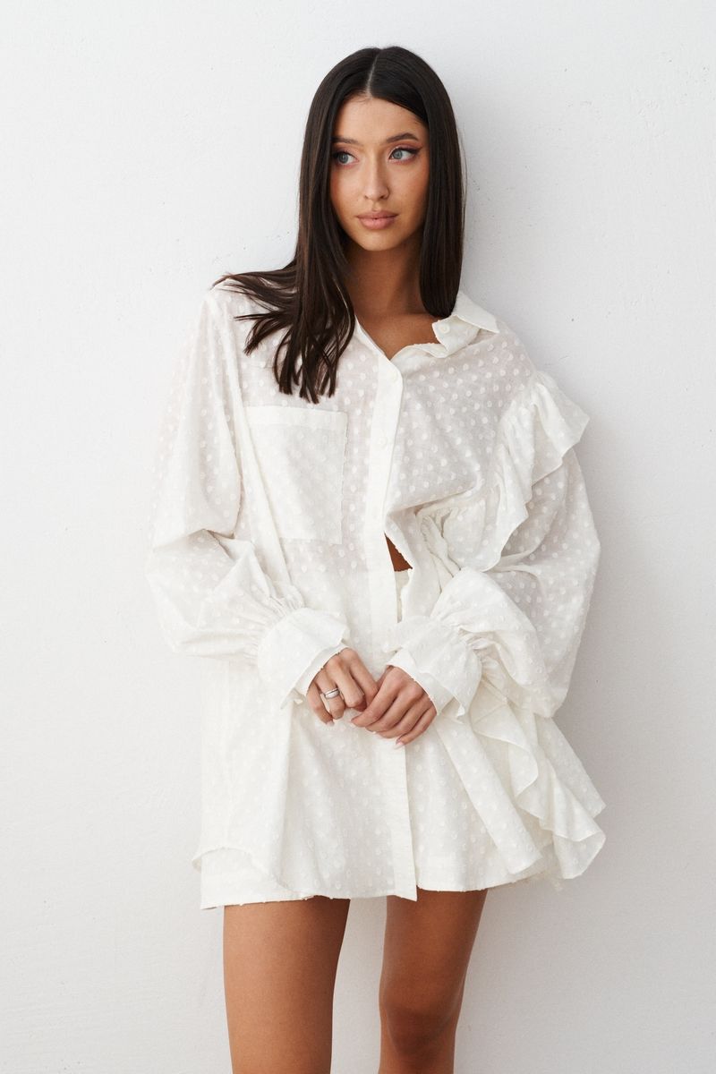 Chemise et short blancs en coton jacquard