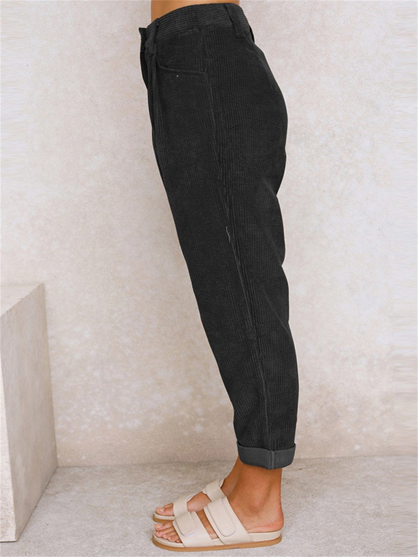 Pantalon en velours côtelé à jambes droites