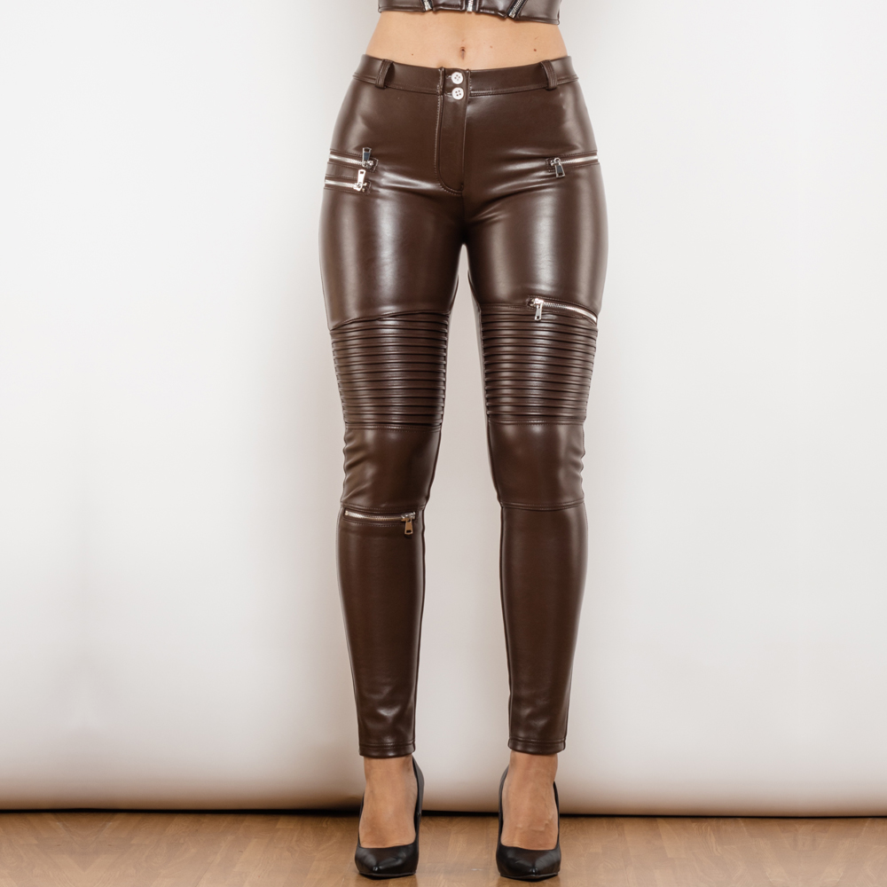 Pantalon moulant en cuir marron