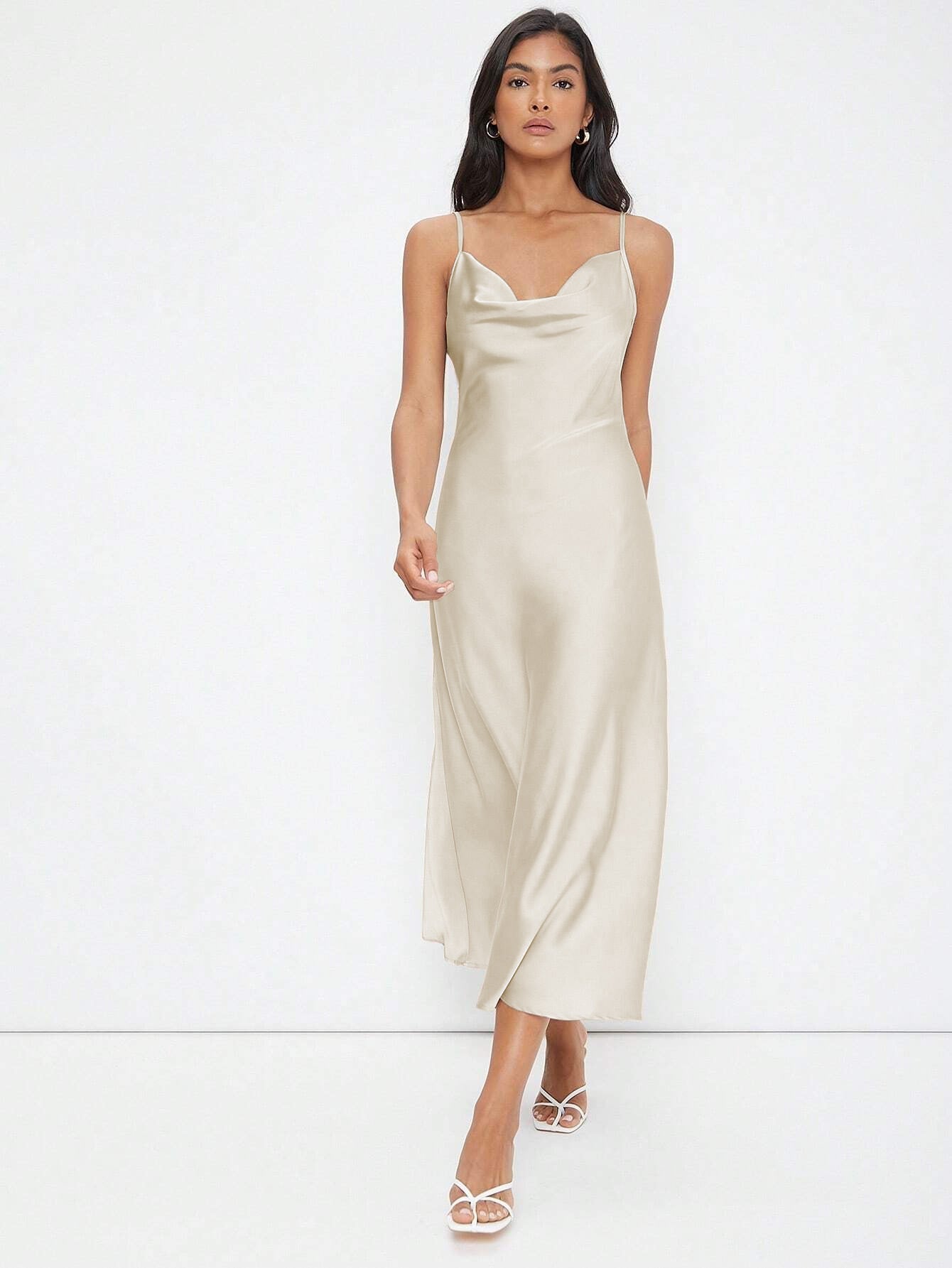 Robe longue décontractée en satin