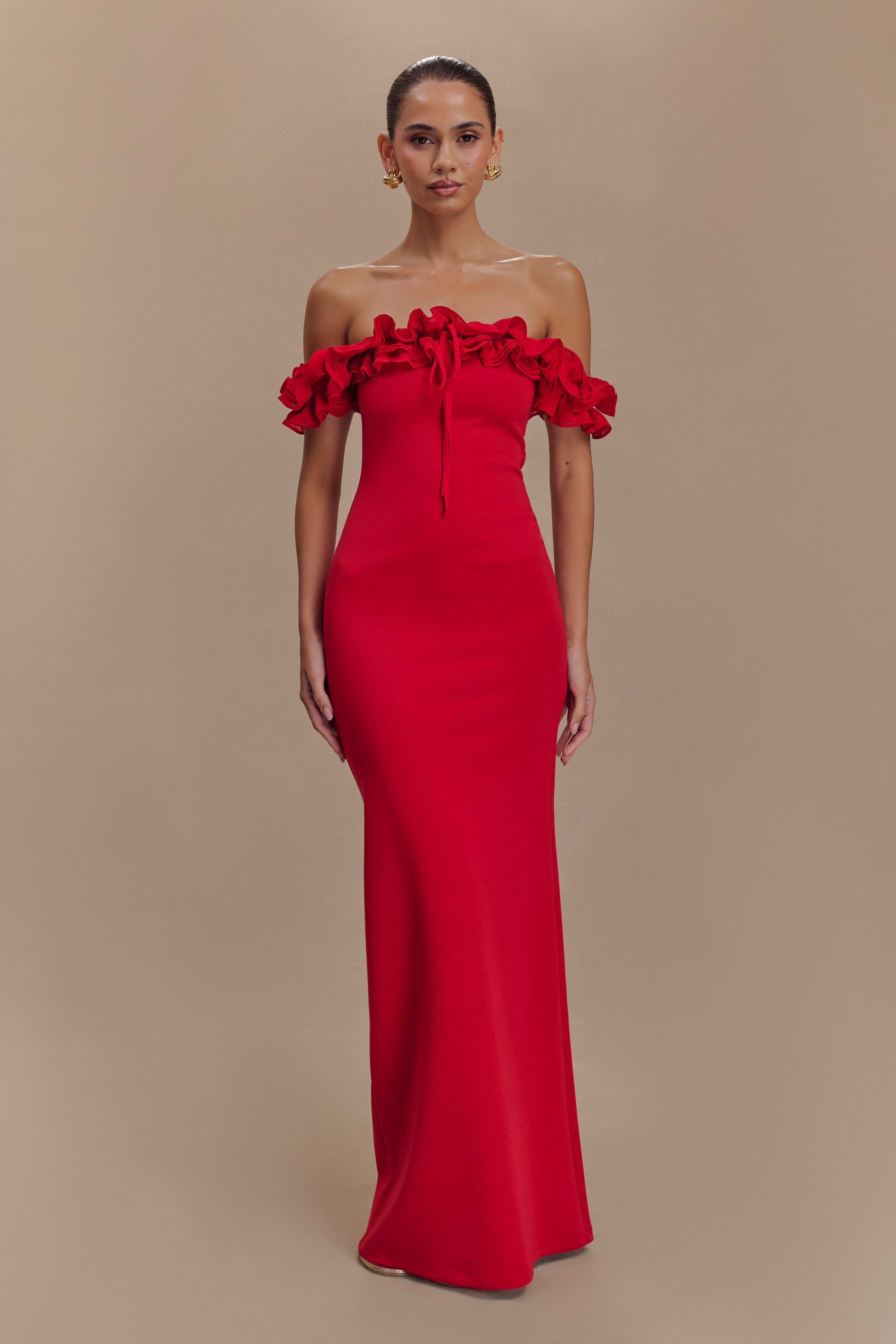 Robe Longue Rouge à Volants et Epaules Dénudées