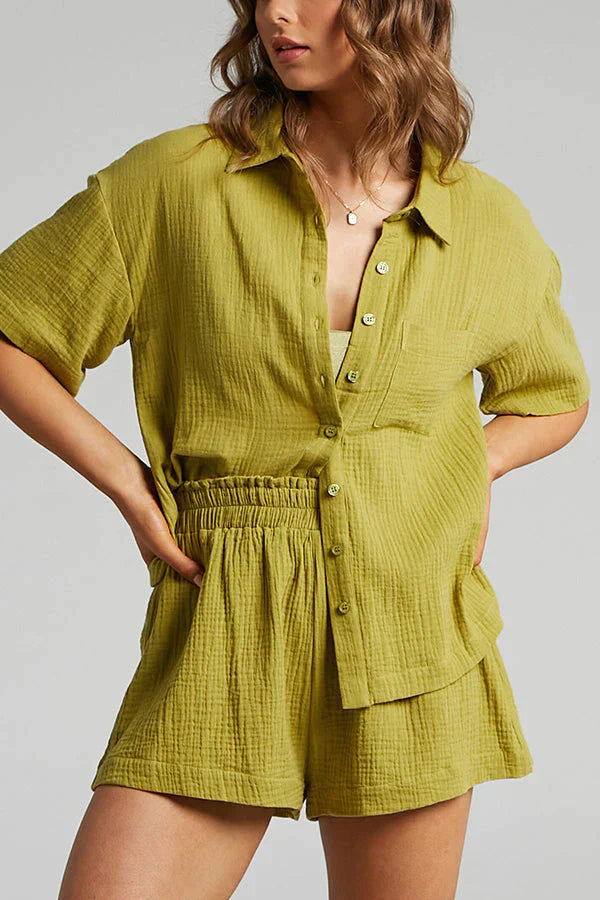 Ensemble chemise ample et short à rayures pour femme
