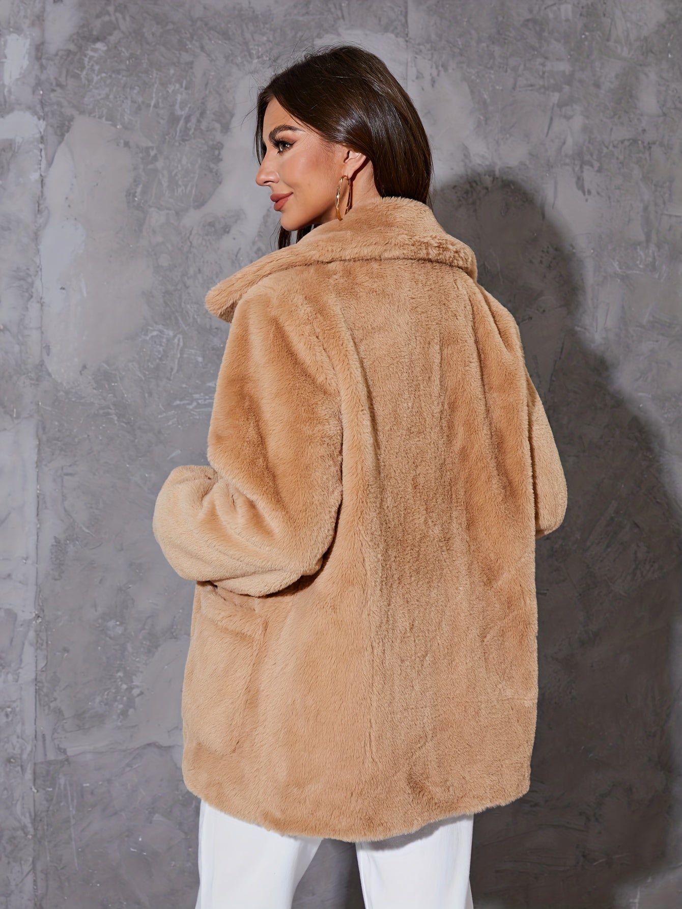 Manteau peluche en fausse fourrure