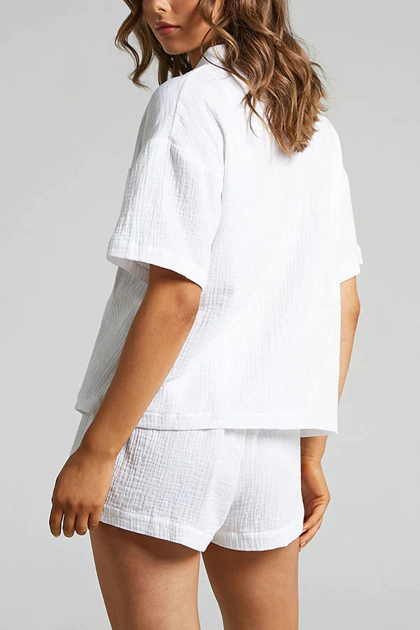 Ensemble chemise ample et short à rayures pour femme