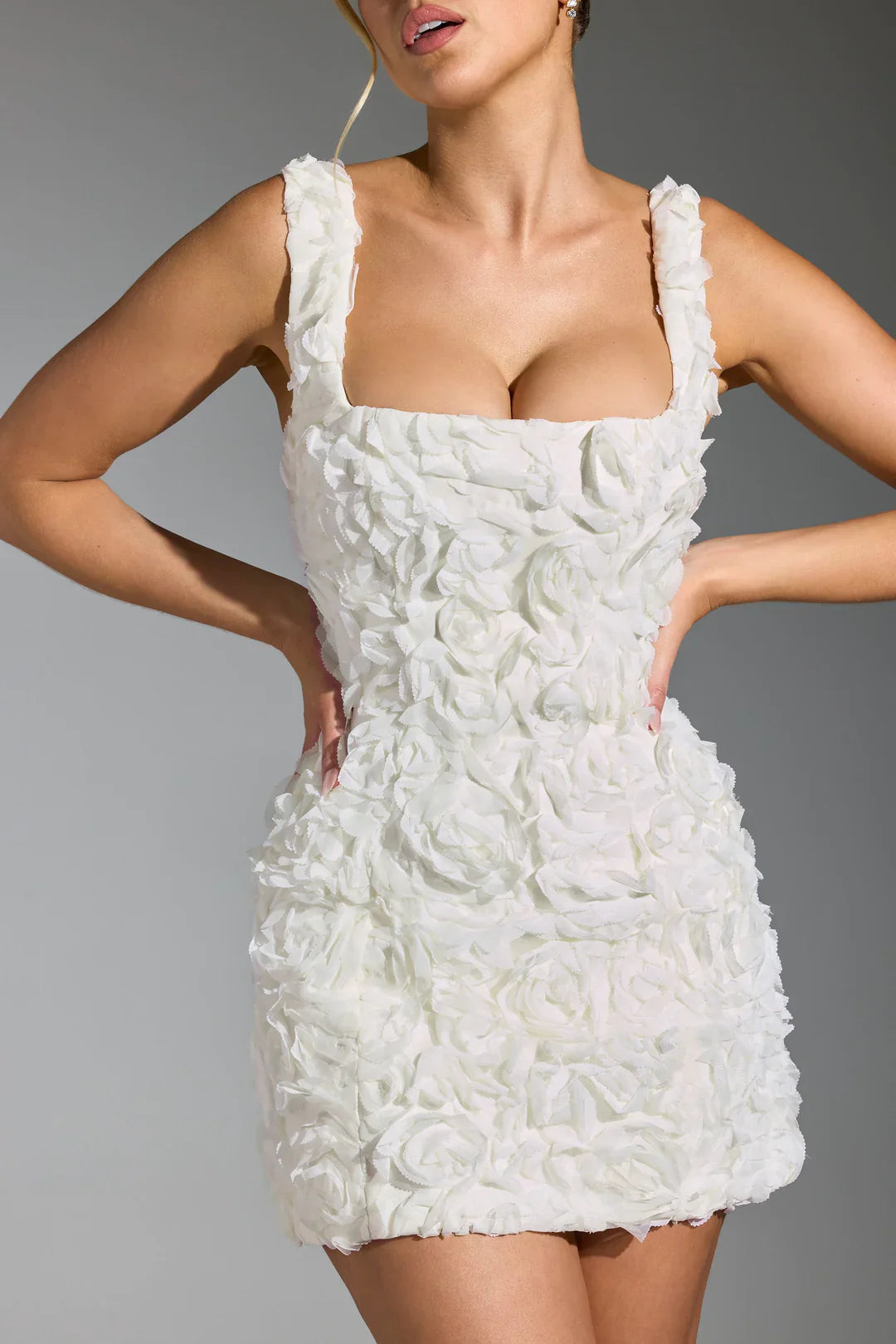 Mini-robe corset fleurie