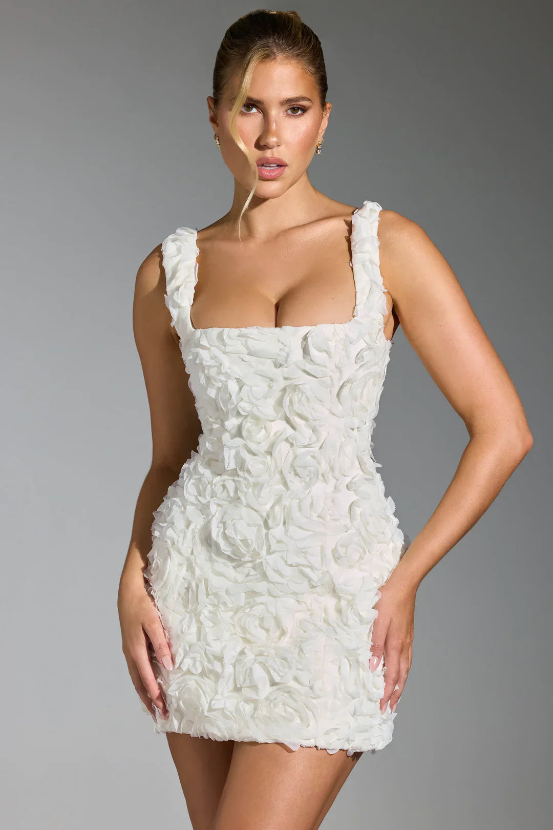 Mini-robe corset fleurie
