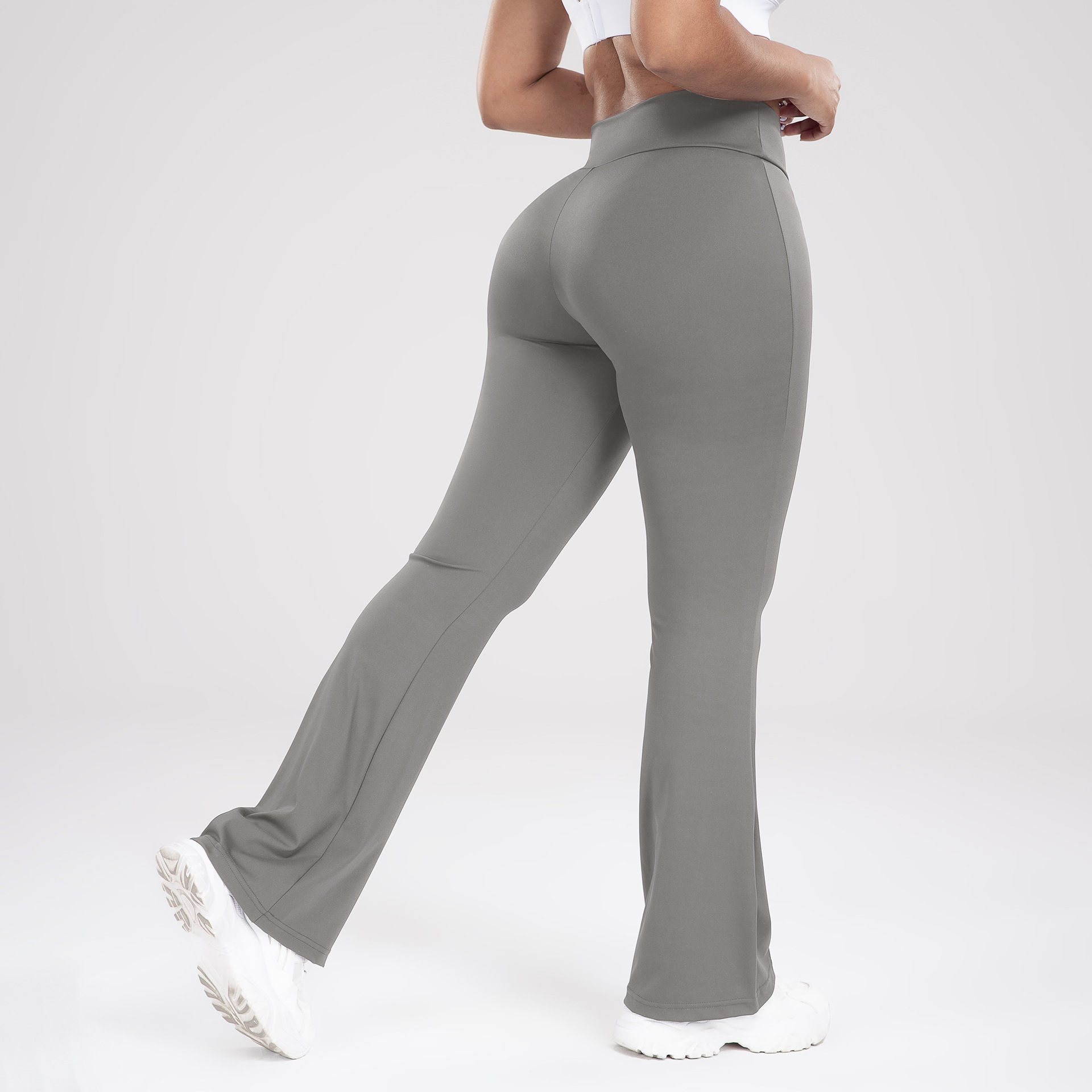 Pantalon de sport bootcut avec large ceinture