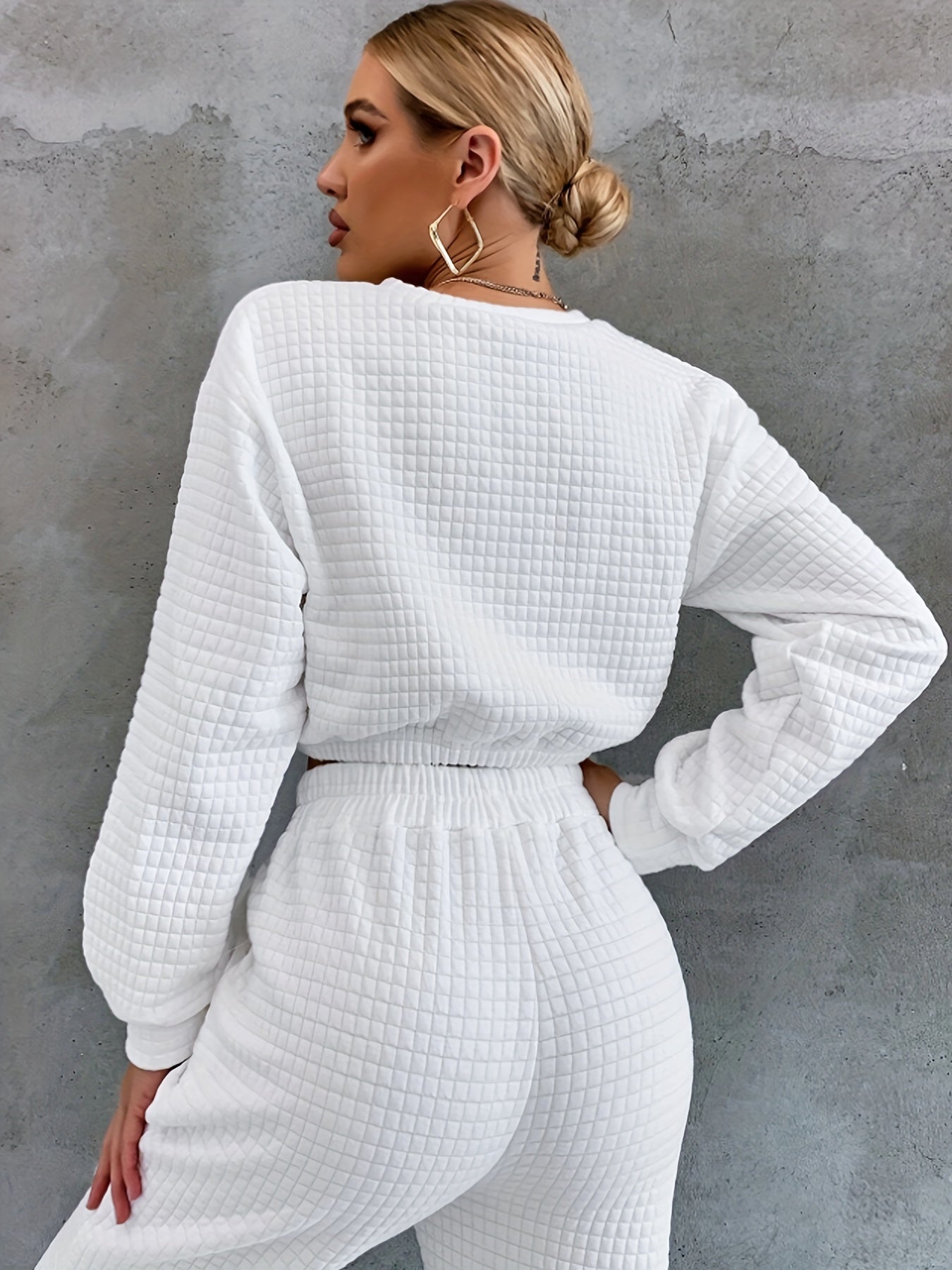 Sweatshirts et pantalons courts structurés pour femme