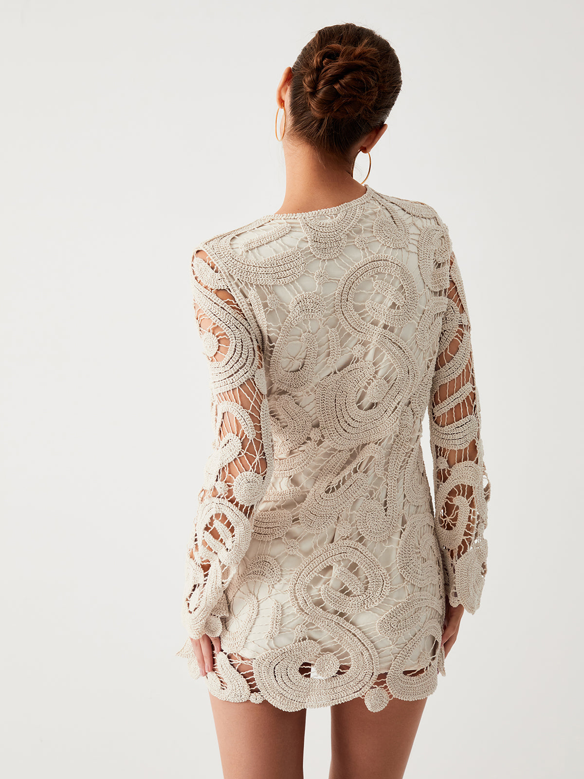 Robe cachemire au crochet à manches courtes et manches longues