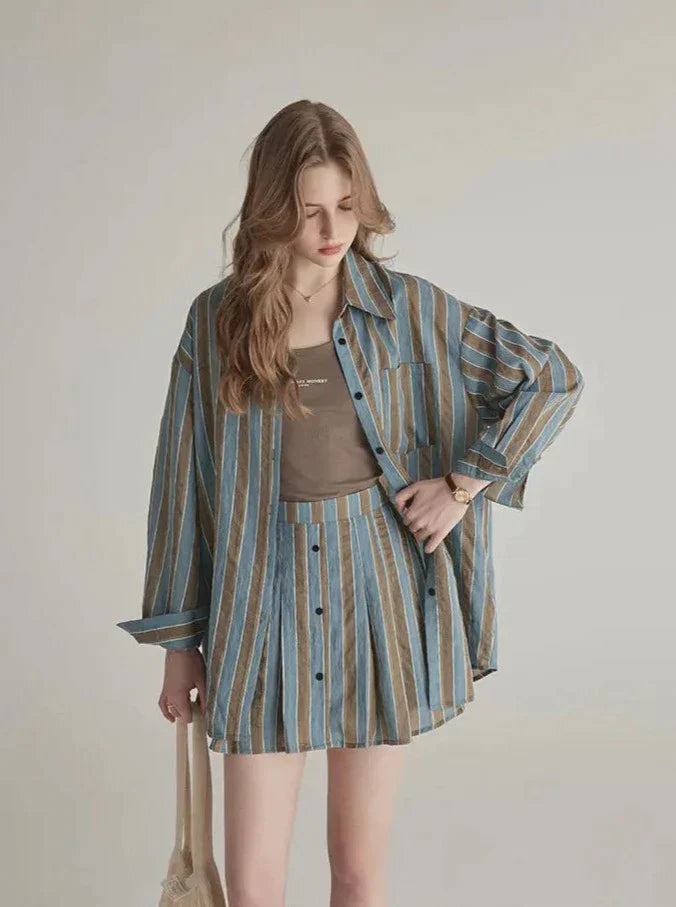 Tailleur chemise et jupe à rayures