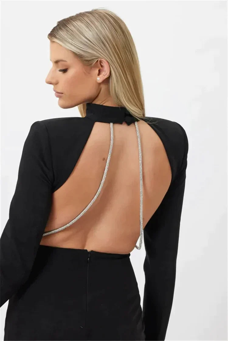 Robe longue sans fente, manches longues et strass