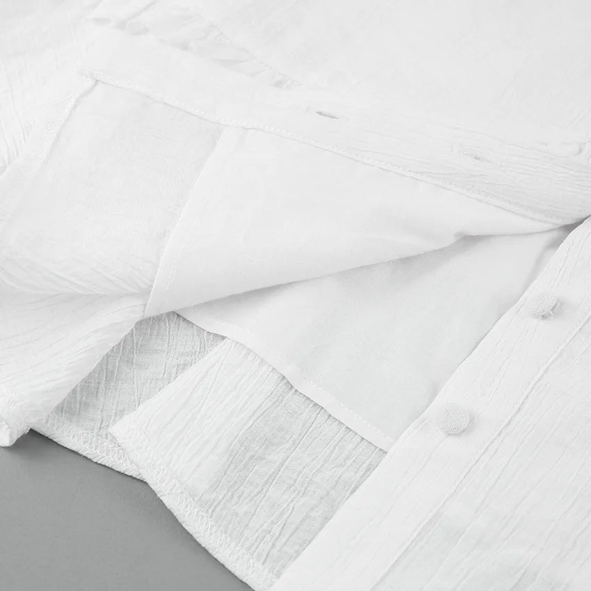 Robe d'été blanche à lacets